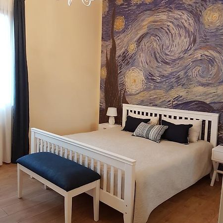 The Starry Night Apartment 巴统 外观 照片