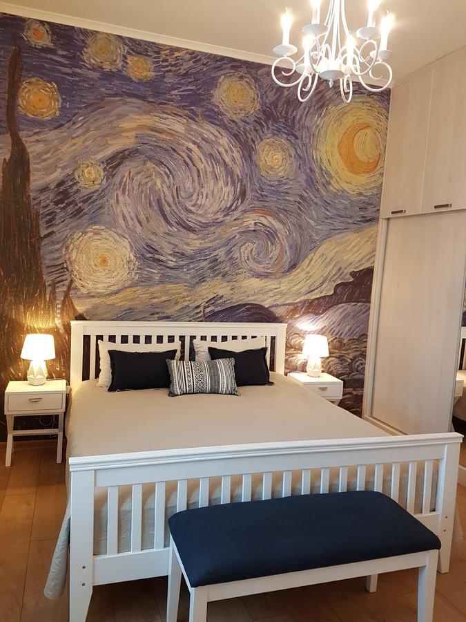 The Starry Night Apartment 巴统 外观 照片