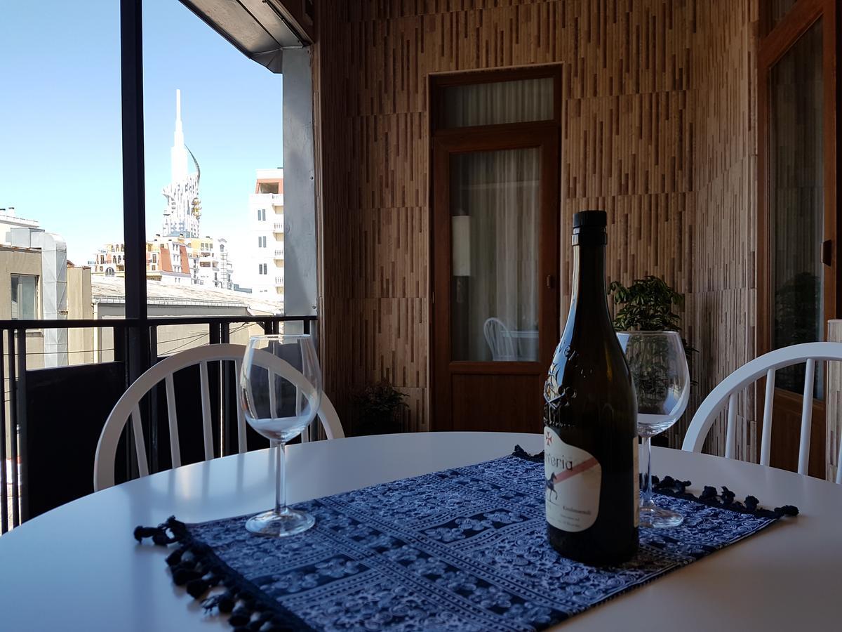 The Starry Night Apartment 巴统 外观 照片